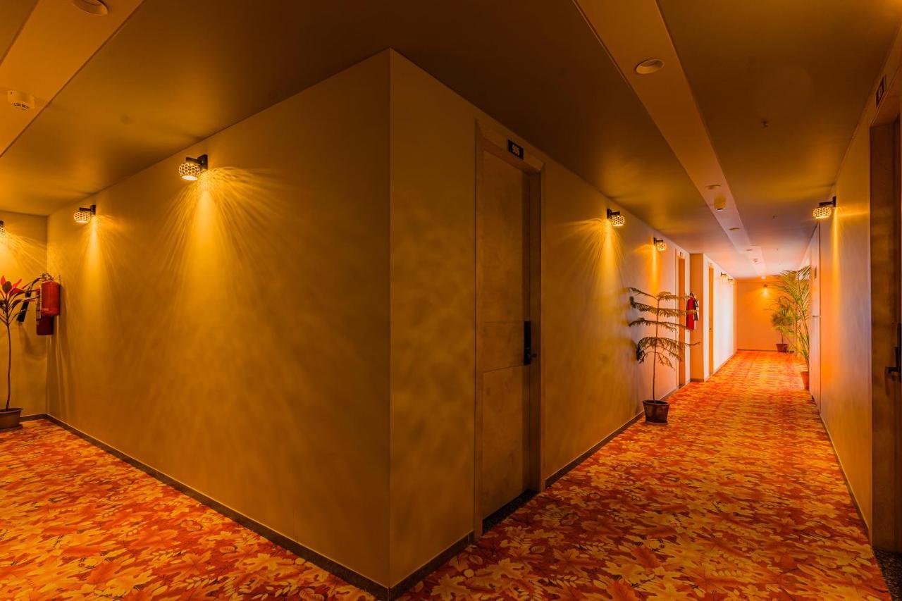 Hotel The Grand Heaven Gandhinagar Exterior foto